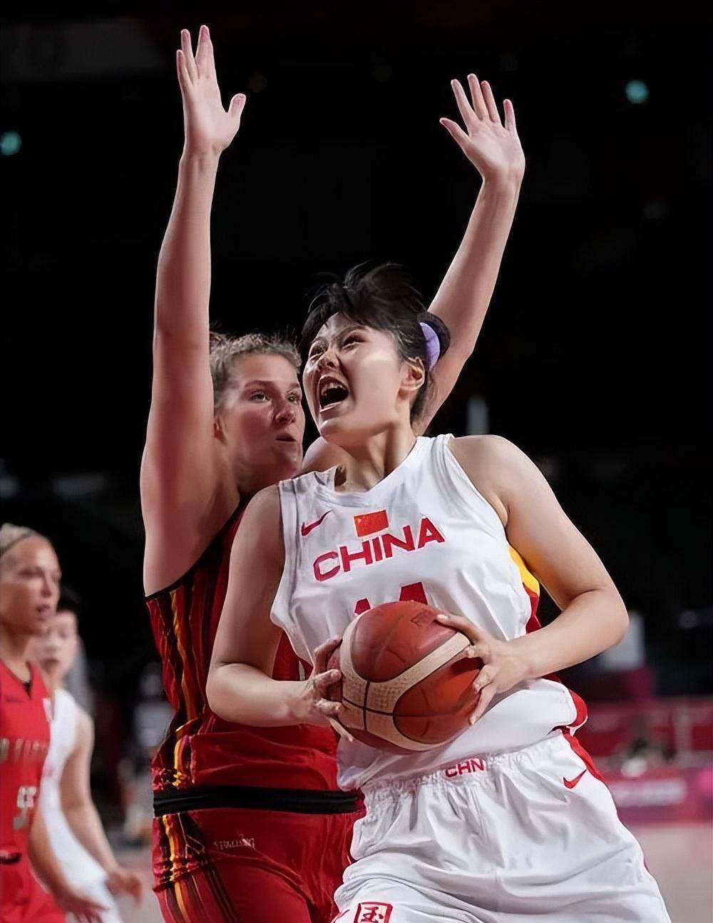 美国女子篮球联赛日益激烈，实力匹敌的简单介绍