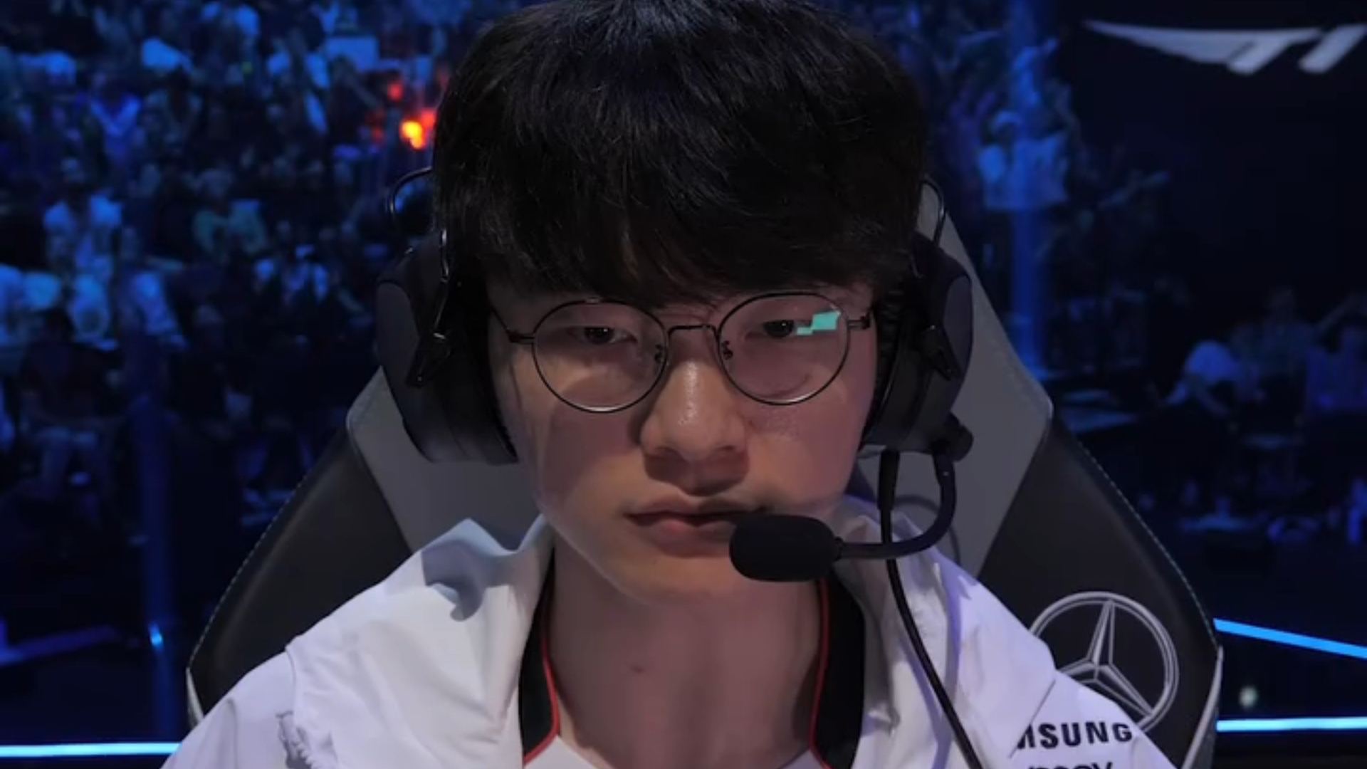 Faker迎来十赛季高光表现，快船球迷沸腾！